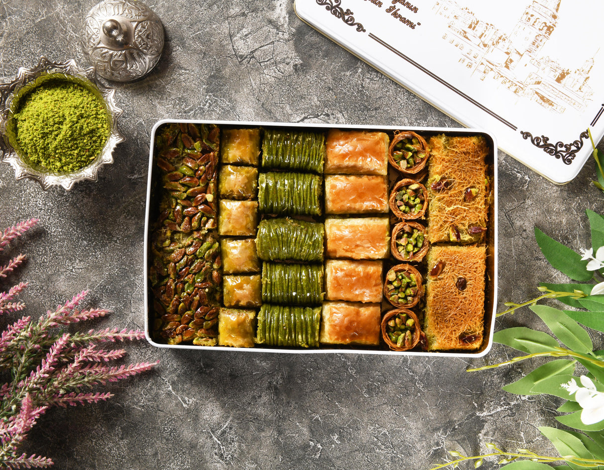Asi | Assorted Baklava and Kadayif in Gift Metal Box