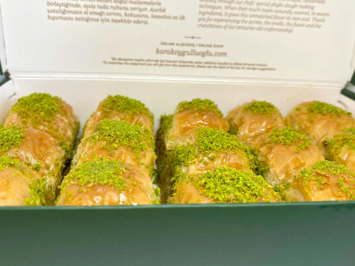 Karakoy Gulluoglu  Turkish Lasting Baklava with Pistachio